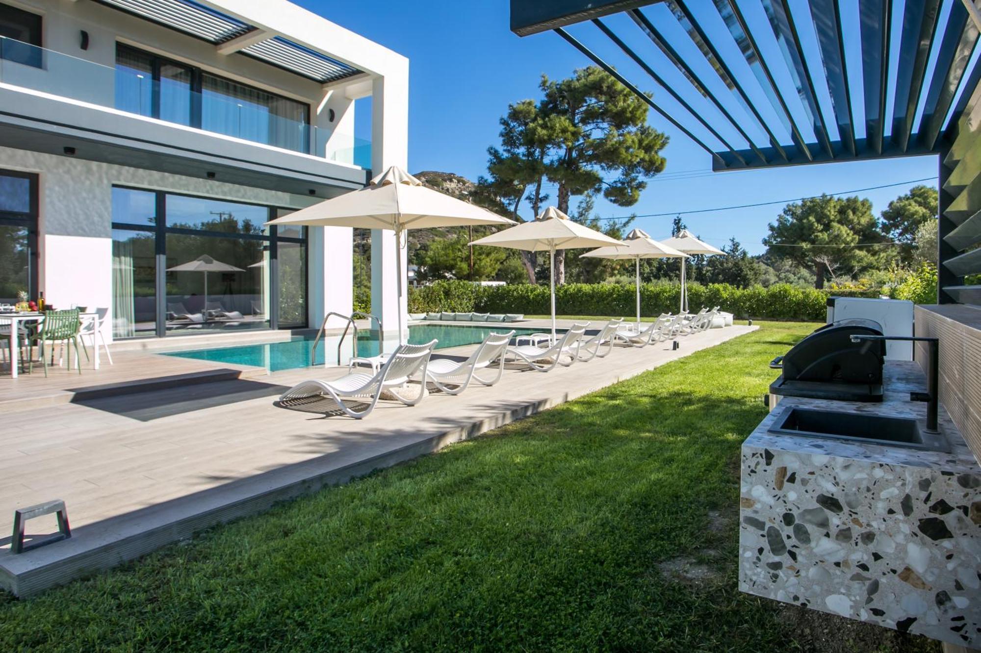 Armonia Luxury Villa イアリソス エクステリア 写真