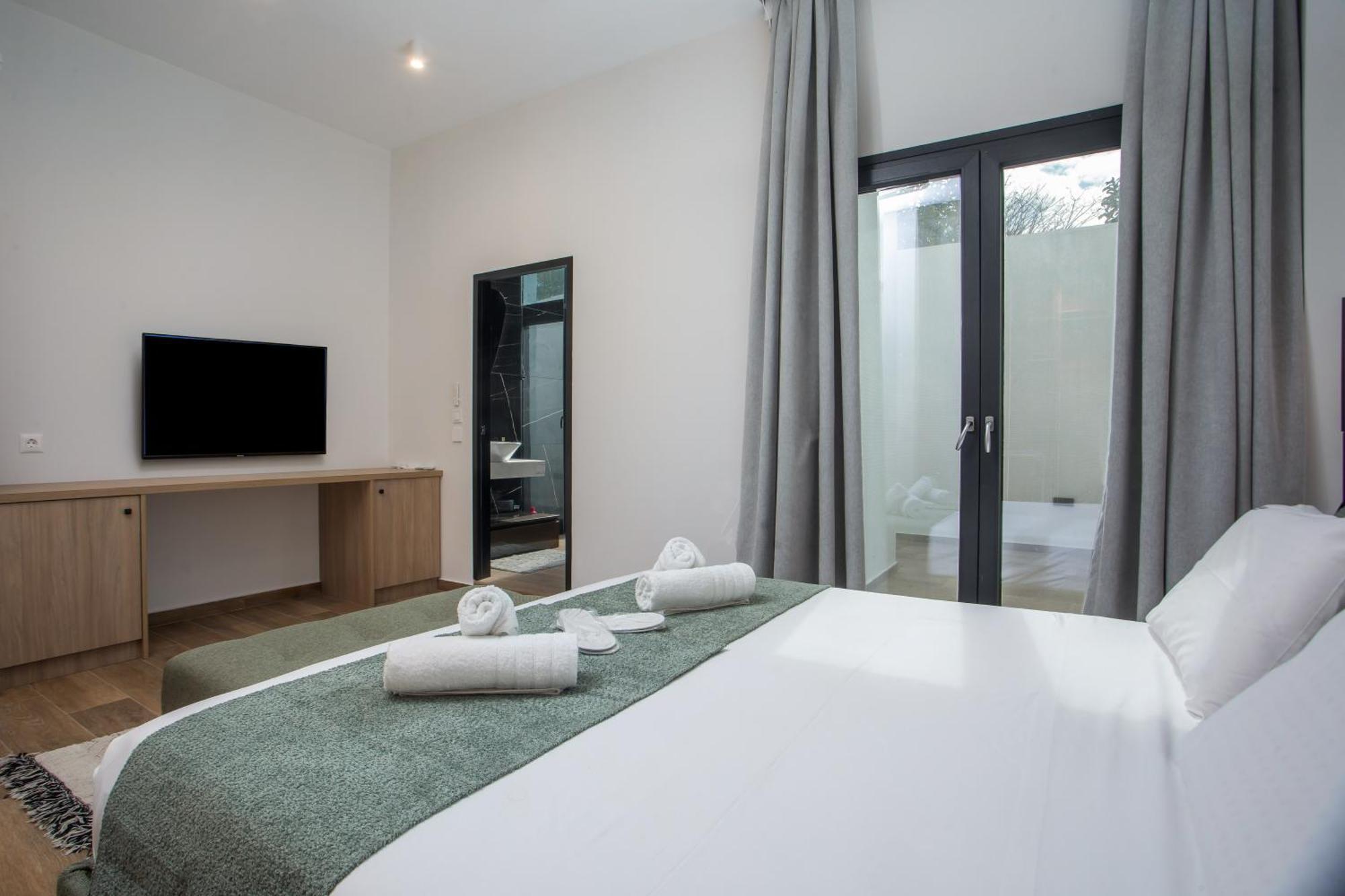 Armonia Luxury Villa イアリソス エクステリア 写真